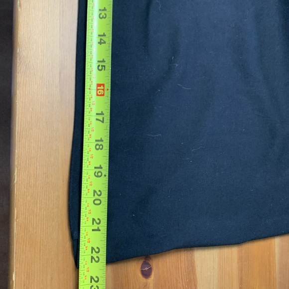 Pug Dog Mom or Dog Lover Deep Black T Shirt w 3/4 Sleeves - Picture 7 of 7